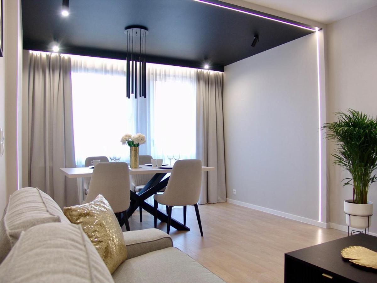 Zb Apartment Beige เพียคารี ชลอสเกีย ภายนอก รูปภาพ