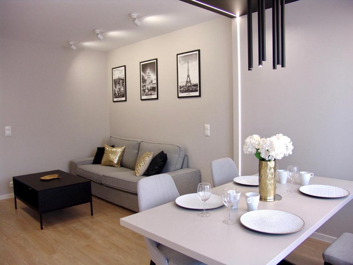 Zb Apartment Beige เพียคารี ชลอสเกีย ภายนอก รูปภาพ